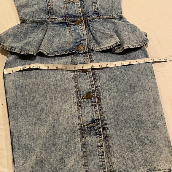Super cute vintage denim peplum dress, 7 - Picture 9 of 13